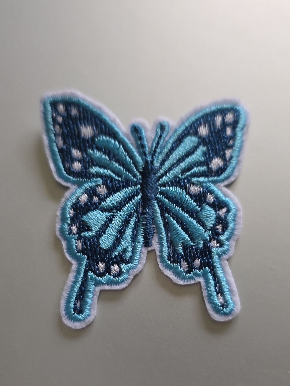 BUTTERFLY IRON ON